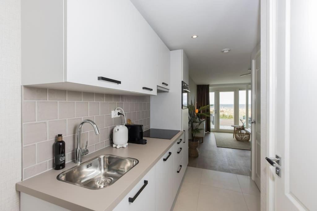 Haya Sieview - 'the Beach' Apartment Den Haag
